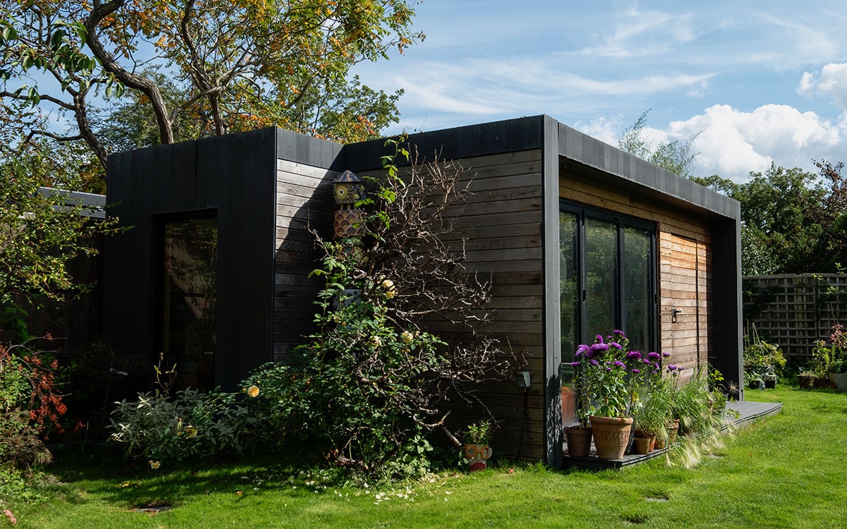 Garden room in London uk